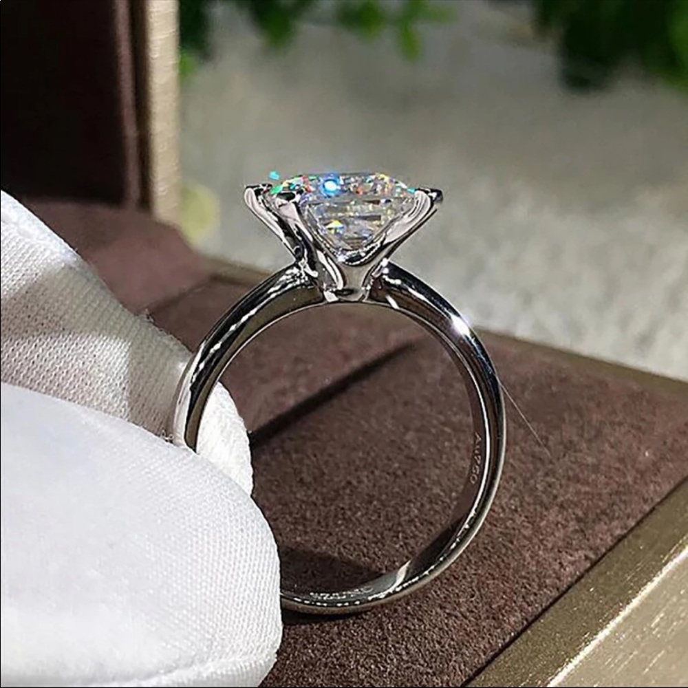 New s925 silver square cut diamond Women’s Ring - Picture 2 of 4